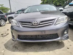 Toyota Corolla 2010 Gray