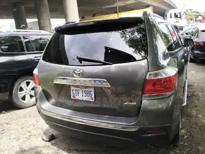 Toyota Highlander Limited 3.5l 4WD 2013 Gray
