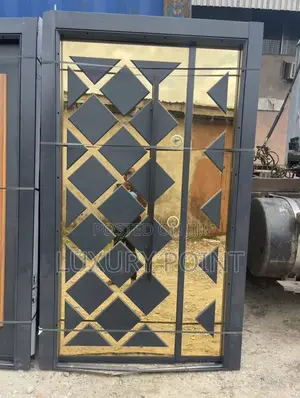 Luxury Glass Door7