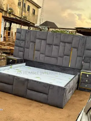 King-Size Bedframe With Drawer