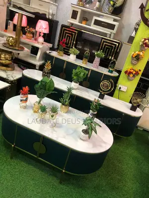 Exquisite 3in1 Tv, Mirror Console With Centre Table