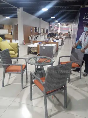 Bar Outdoor Basket Table With 4 Chairs