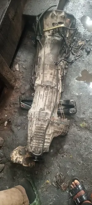 Gearbox For Nissan Infiniti G35.