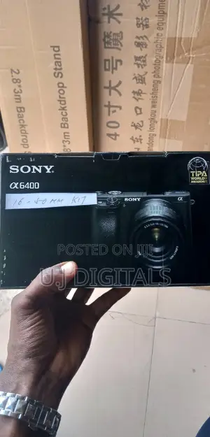 Sony A6400 Camera With 16-50mm Kit Len's