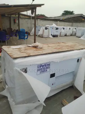 Smooth Less Noise Perkins 15kva DIESEL Generator