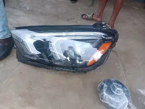 Headlamp GLE350/GLE53