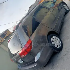 Clean Sienna for Hire to Any Destination of Your Choice