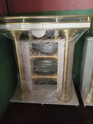 High Quality Executive Gold Color Pulpit