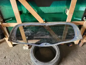 Nissan Fx35 2008 Back Glass Available for Delivery