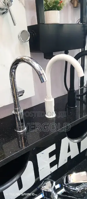 High Quality Sensor Tap Available With Warranty