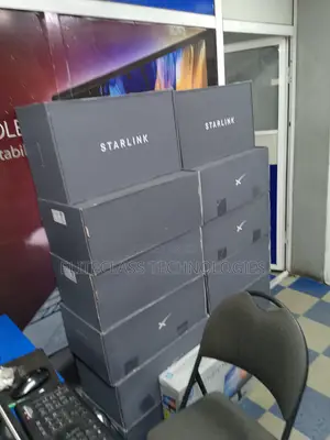 Unique UTR-212 Starlink Ethernet Router.