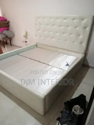 6x6 Upholstery Bed Frame Pu Material Available