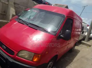 Ford Transit 2002 Red
