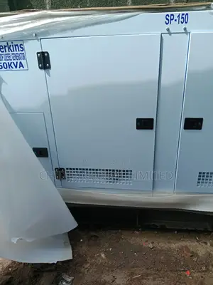 150 Kva Perkins Soundproof Diesel Generator 100% Copper Coil