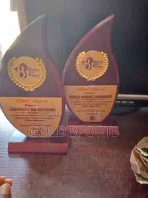 Wooden Award Plague Bb3