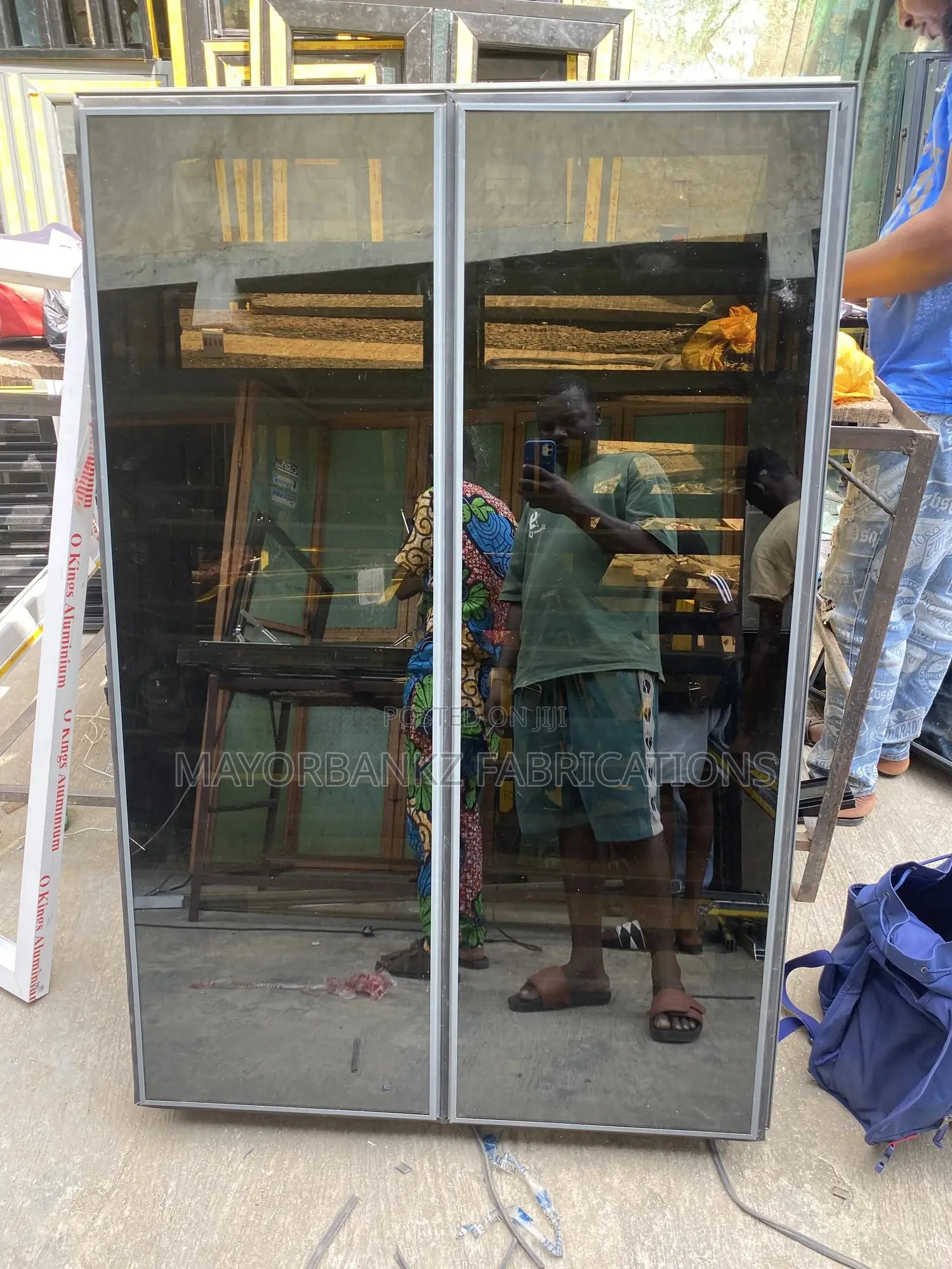Frameless Window