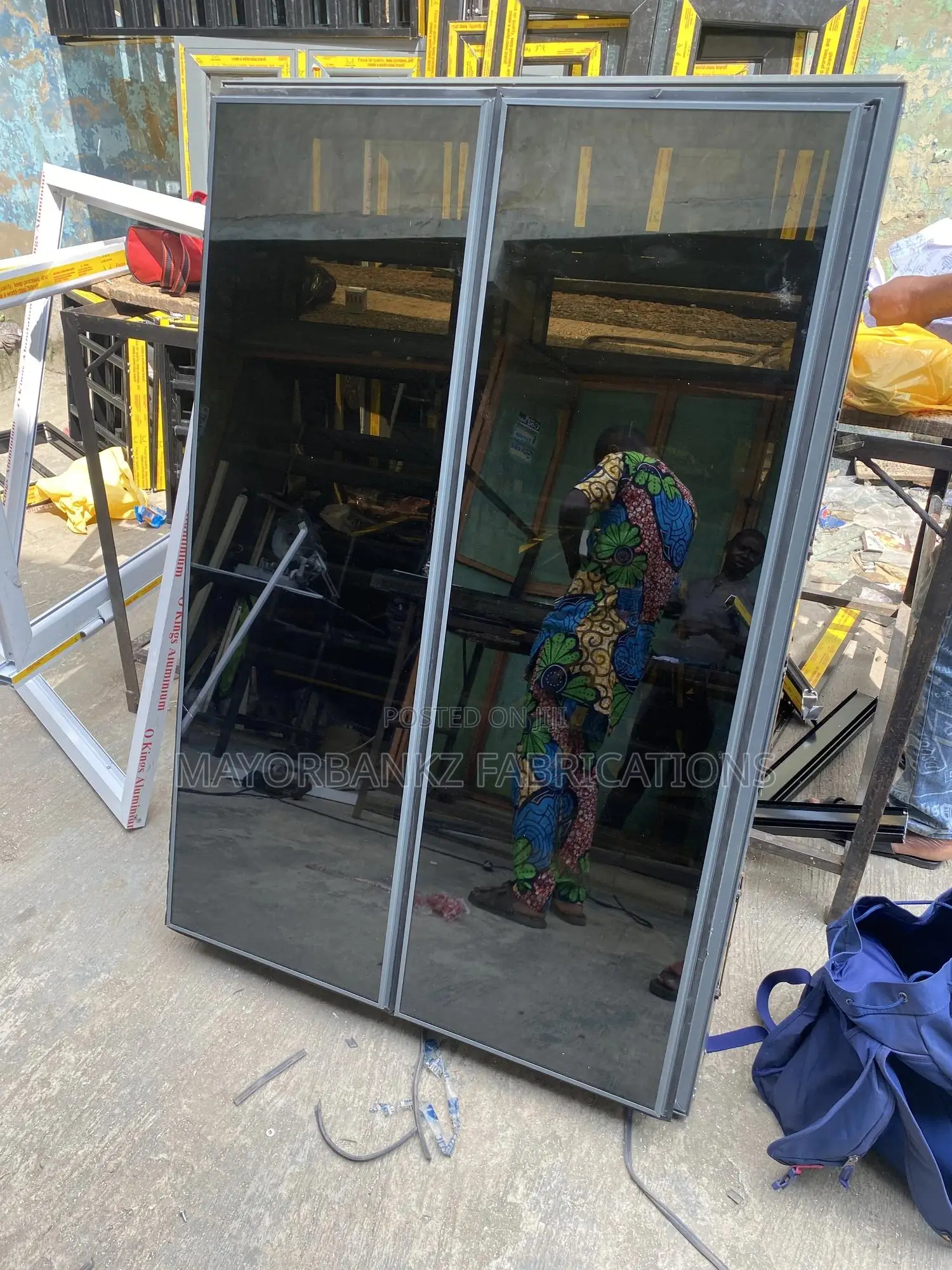 Frameless Window