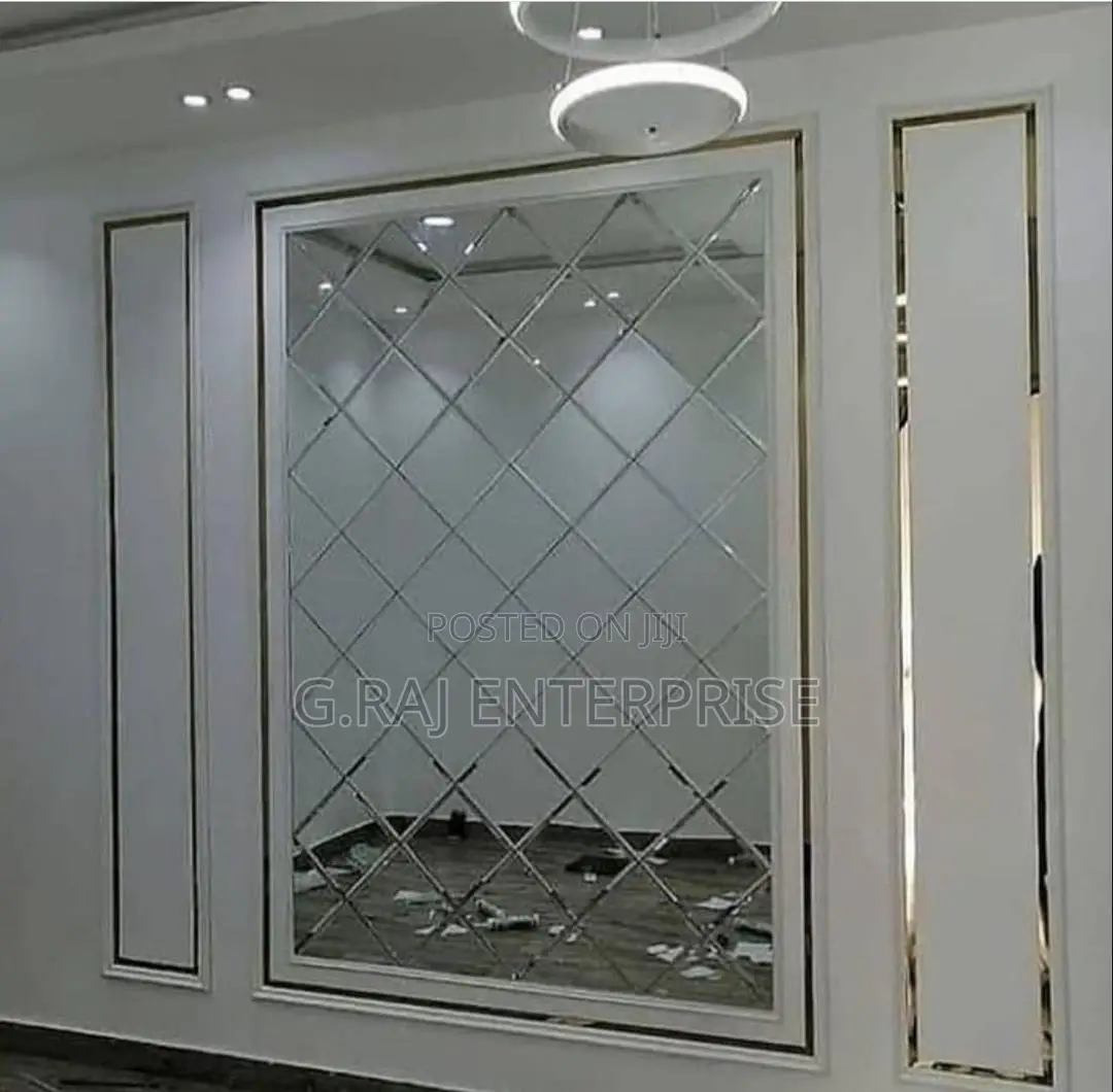 Luxury Pattern Bevel Wall Mirror
