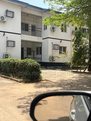 4bdrm Townhouse/Terrace in Games Village, Kaura for sale