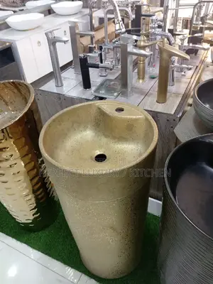Free Standing Basin Gold