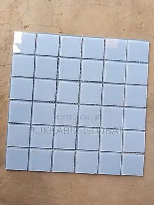 Pool Mosaic 30 X 30