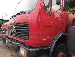 Foreign Used Mercedes- Water Tanker