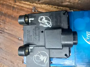 Automatic Gearbox Control Module Toyota Sienna 2012 2013