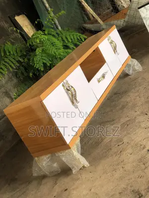 Swift Tv Stand