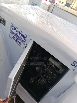 30 Kva Perkins Soundproof Diesel Generators 100% Copper Coil
