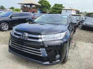 Toyota Highlander 2017 Black