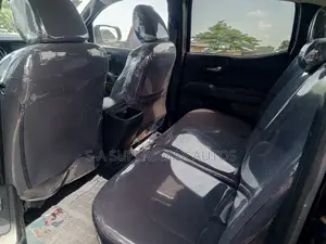 Toyota Tacoma 4dr Double Cab 2016 Black