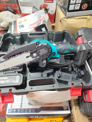 8" Makita Cordless 36v Chain Saw Machine