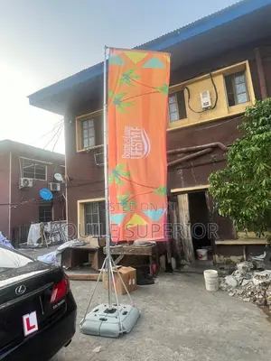Giant-Pole Flag Banners Printing
