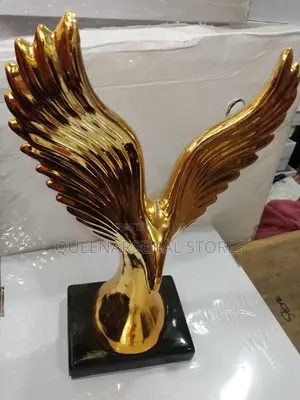Eagle Sculpture Figurine
