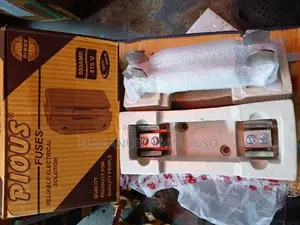 500A Pious Fuse and Base