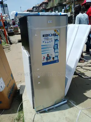 Bruhm Upright Freezer for Making Blocks With Handle