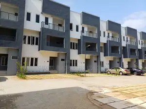 4bdrm Townhouse/Terrace in Mabushi for sale