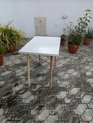 Simple_detachable Table