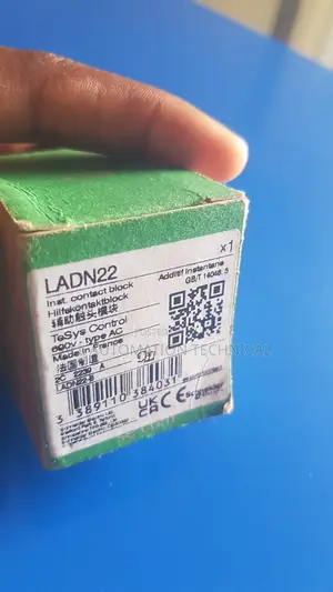 Schneider LADN22 Auxiliary Contact Block, 2NO + 2NC,
