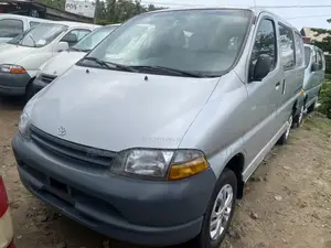 Toyota HiAce 2005 Silver
