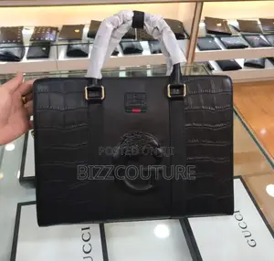 Original Italian Gucci Leather Business Bags in Store