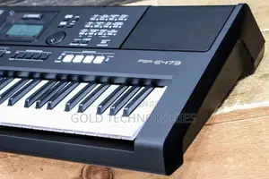 Yamaha Music Keyboard PSR E473
