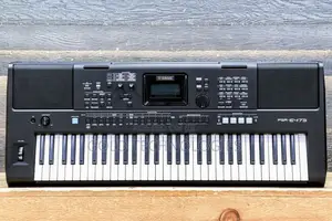 Yamaha Music Keyboard PSR E473