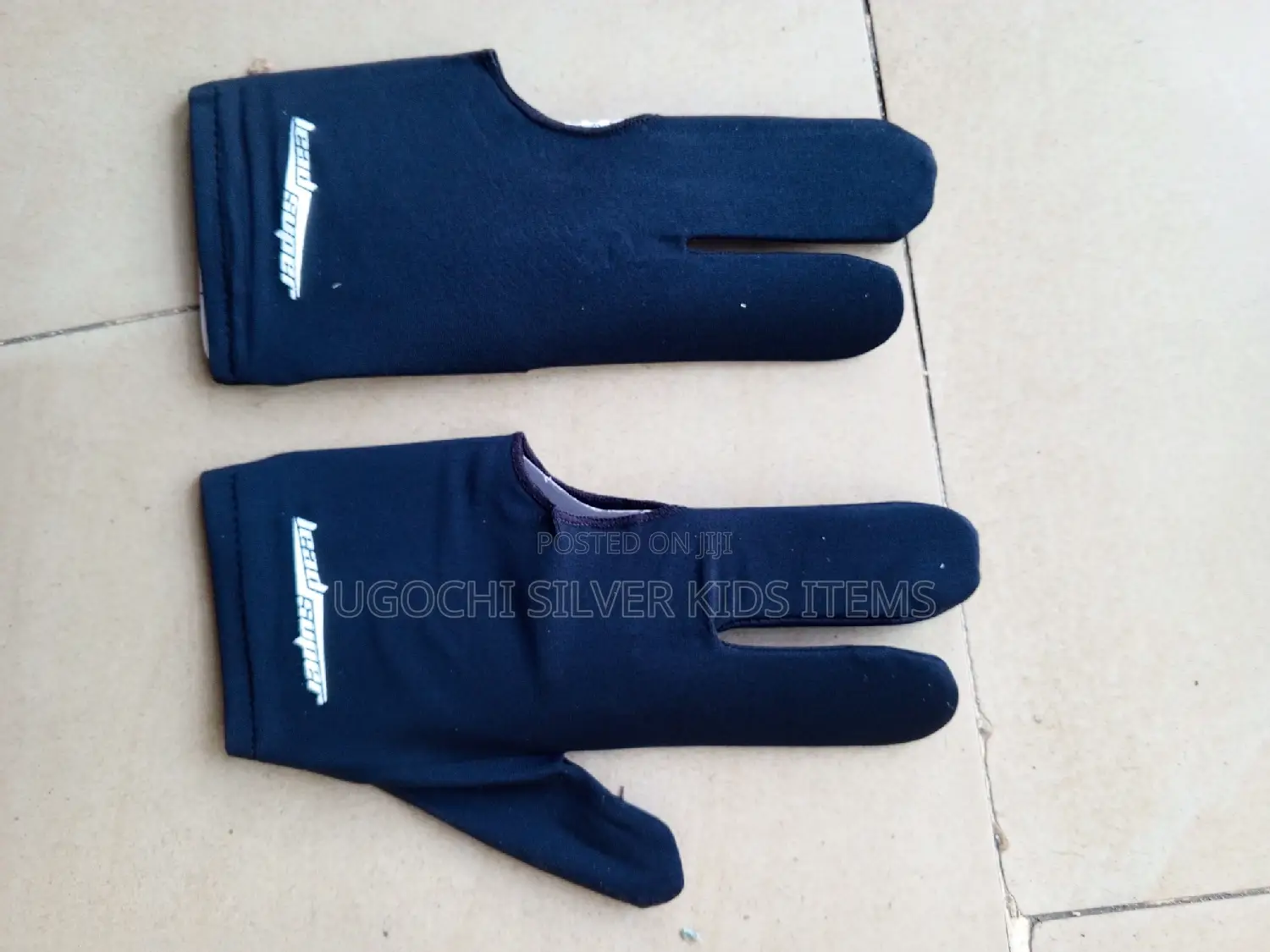 Lead Supper Snooker Glove Is Available
