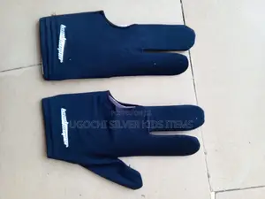 Lead Supper Snooker Glove Is Available