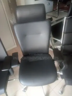 Durable Office Leather Chair