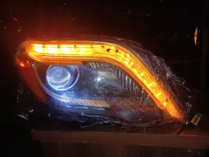 Headlamp Glk350 Original USA