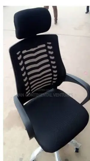 Victory Chair With Headrest