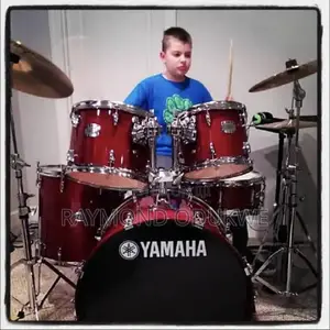 Yamaha Professional Jazz Drum Set