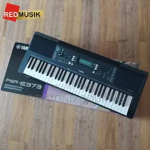 Yamaha Portable Keyboard Piano PSR-E373